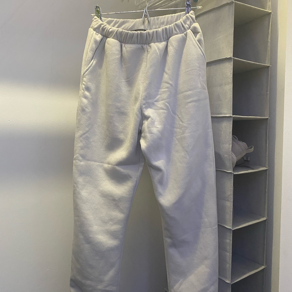 NEW ZARA SWEATPANTS